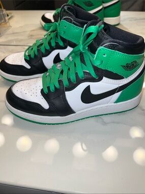 Nike Air Jordan 1 Retro Lucky Green Black FD1437-031 💚🖤